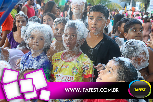 Álbum do evento Lavagem do Beco 